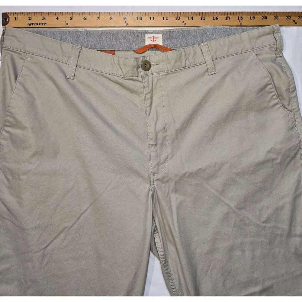 Dockers Khaki 5 Pocket Size 42 x 30 Chino Pants Zippered Side Pocket - 62